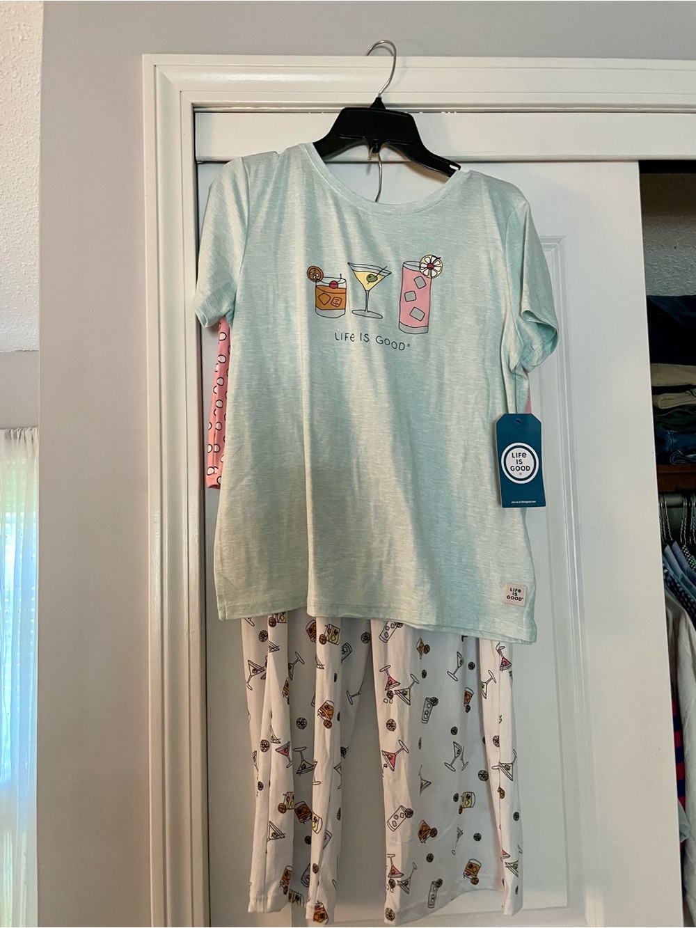 Life Is Good Women’s Cocktail themed 3 piece Pajama Set 🍸 - Picture 10 of 11